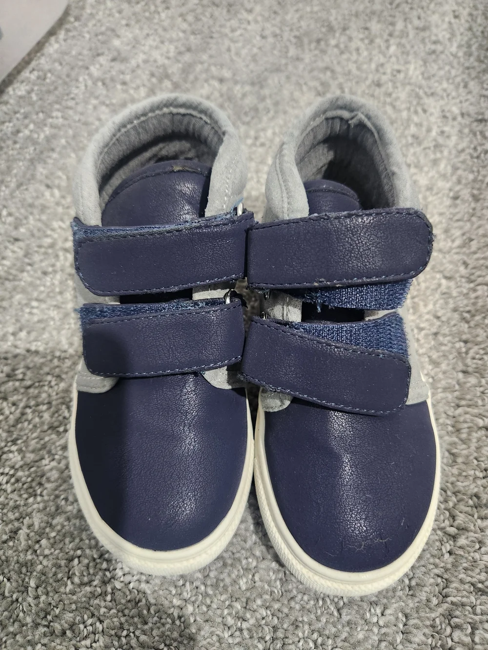 Kids Navy and Light Gray High Tops Velcro Sneakers -Tucker & Tate Size 8